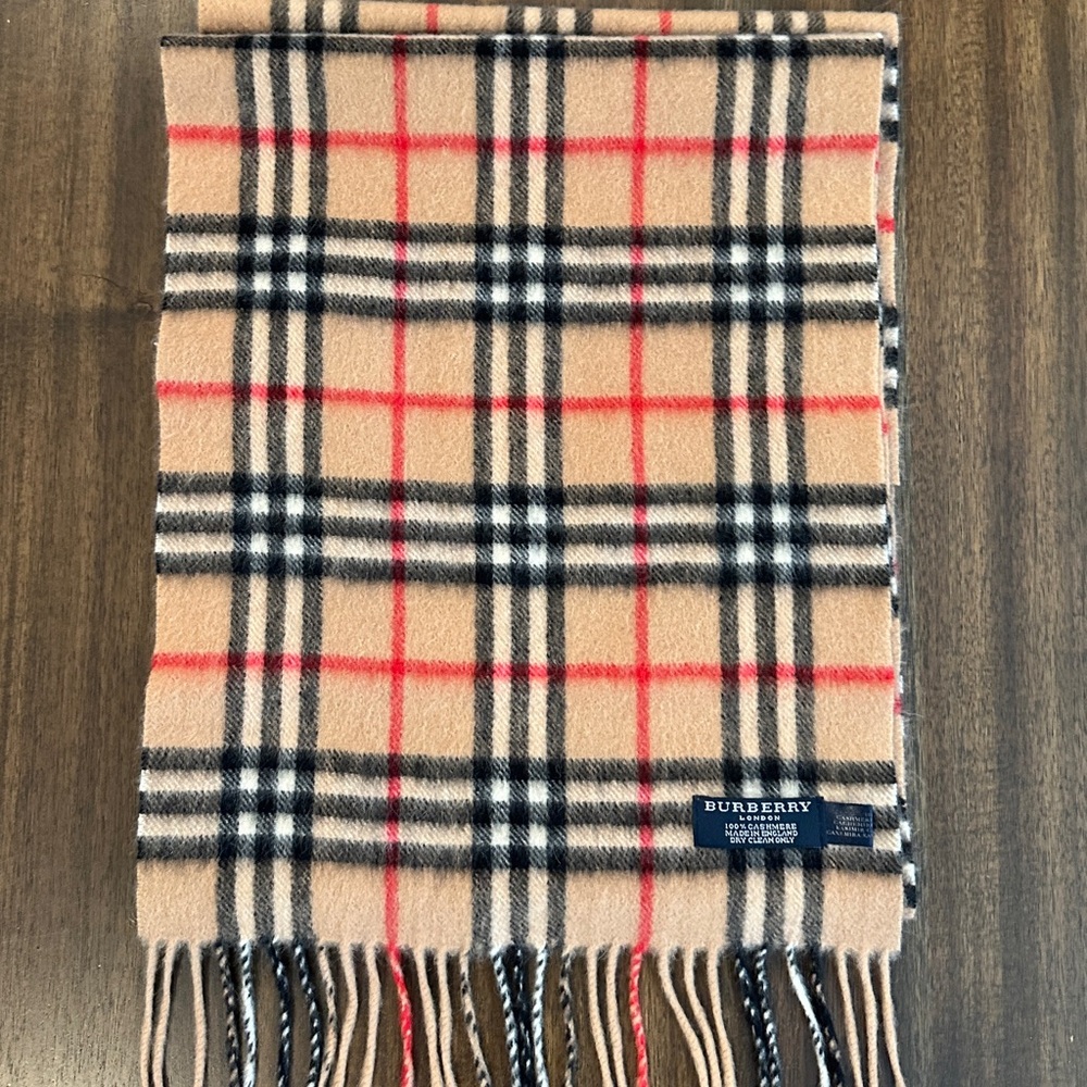 Burberry Scarf 100% Cashmere Nova Check in PERFECT condition!